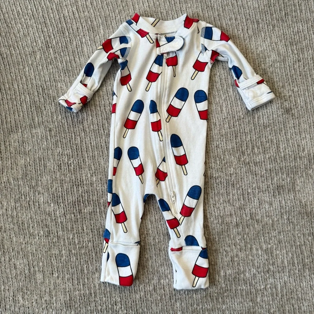Monica + Andy Newborn Zip Sleeper Popsicle Print‎ Organic Cotton Red White Blue